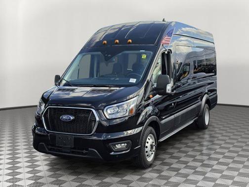AGATE BLACK METALLIC 2023 Ford Transit-350 XLT