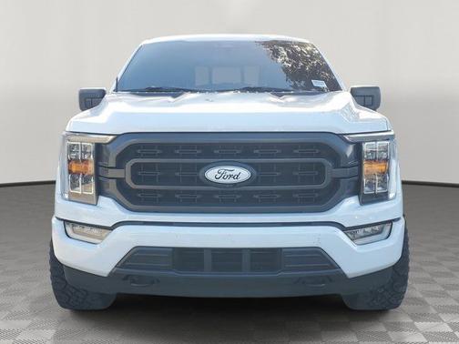 OXFORD WHITE 2022 Ford F-150 XLT