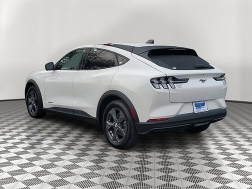 2023 Ford Mustang Mach-E SELECT