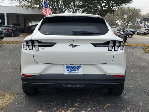 2023 Ford Mustang Mach-E SELECT