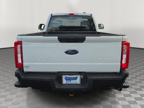 OXFORD WHITE 2024 Ford F-250 XL