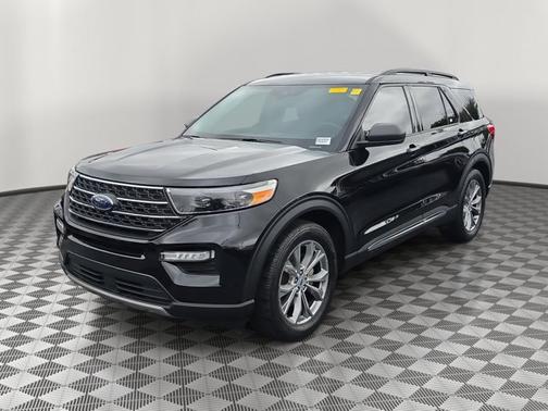 AGATE BLACK METALLIC 2023 Ford Explorer XLT