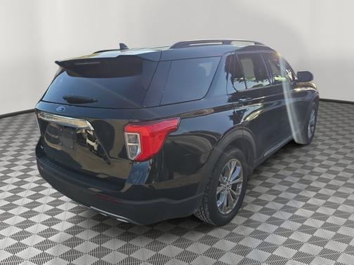 AGATE BLACK METALLIC 2023 Ford Explorer XLT