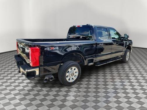 AGATE BLACK 2024 Ford F-250 XLT