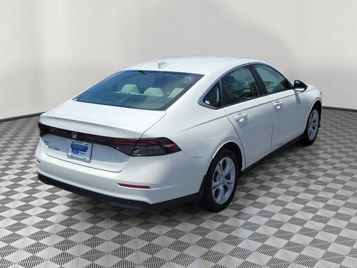 Platinum White Pearl 2023 Honda Accord LX