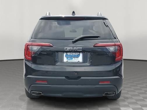 2022 GMC Acadia SLT