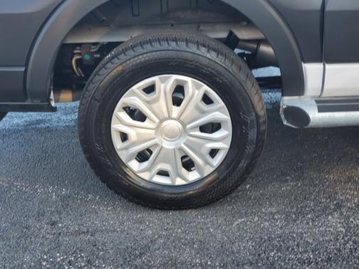 2024 Ford Transit-250 BASE