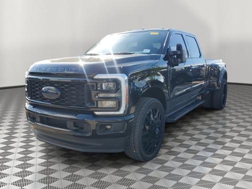 2023 Ford F-350 LARIAT SUPER DUTY