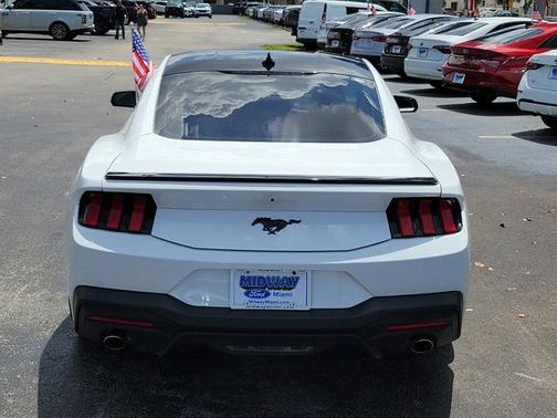 OXFORD WHITE 2024 Ford Mustang ECOBOOST