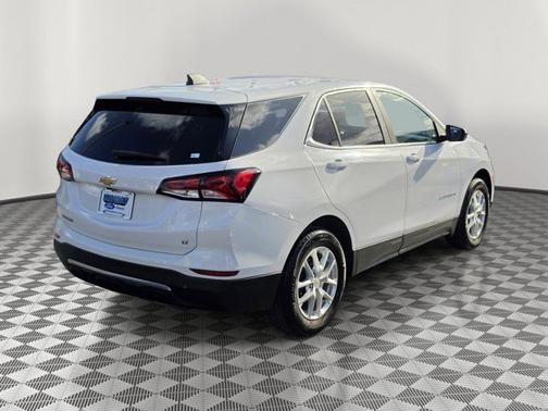 Summit White 2024 Chevrolet Equinox LT