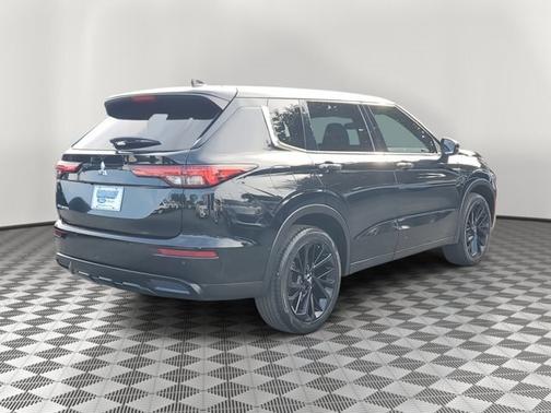 2022 Mitsubishi Outlander SE