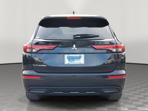 2022 Mitsubishi Outlander SE