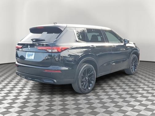 2022 Mitsubishi Outlander SE