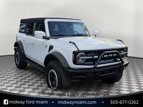 OXFORD WHITE 2023 Ford Bronco OUTER BANKS