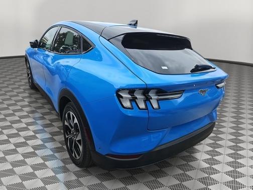 2024 Ford Mustang Mach-E SELECT
