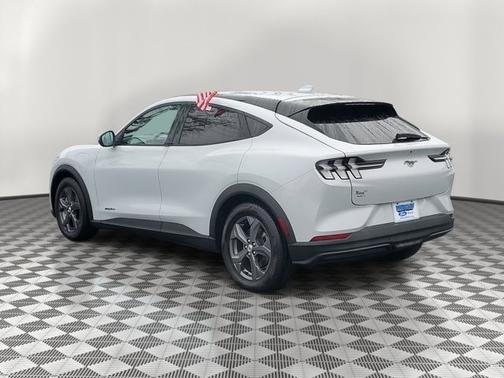 2021 Ford Mustang Mach-E SELECT