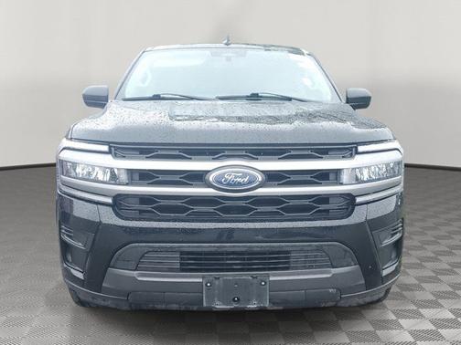 AGATE BLACK METALLIC 2024 Ford Expedition XLT