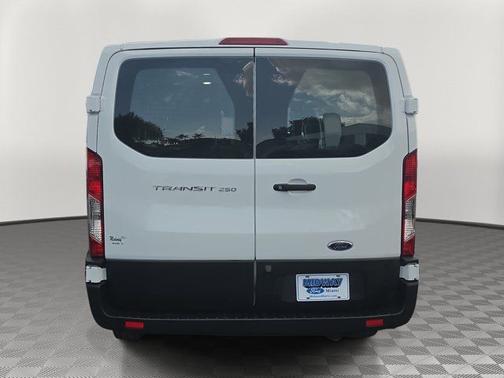OXFORD WHITE 2025 Ford Transit-250 BASE