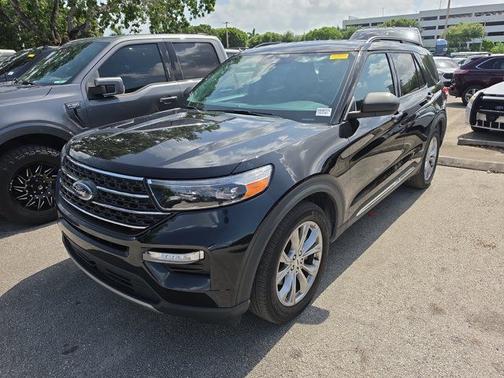 AGATE BLACK METALLIC 2024 Ford Explorer XLT