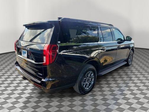AGATE BLACK METALLIC 2025 Ford Expedition ACTIVE