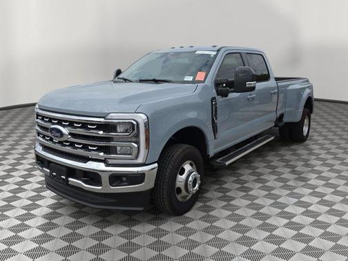 GLACIER GRAY 2025 Ford F-350 LARIAT SUPER DUTY