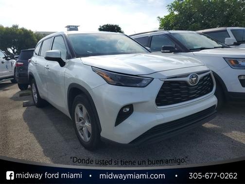 2022 Toyota Highlander LE