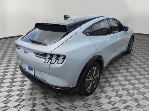SPACE WHITE METALLIC 2023 Ford Mustang Mach-E PREMIUM