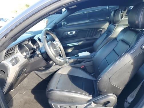 2021 Ford Mustang ECOBOOST PREMIUM