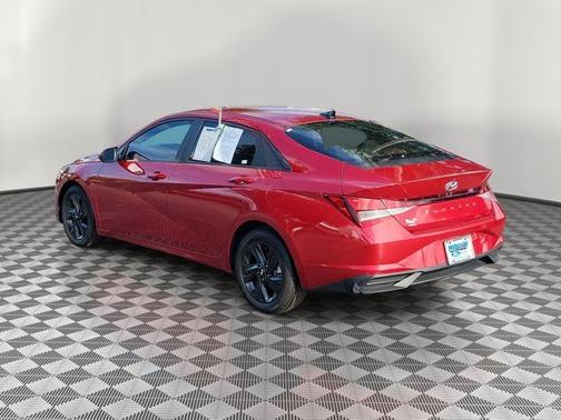 Scarlet Red Pearl 2021 Hyundai ELANTRA SEL