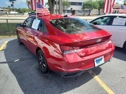 Scarlet Red Pearl 2021 Hyundai ELANTRA SEL