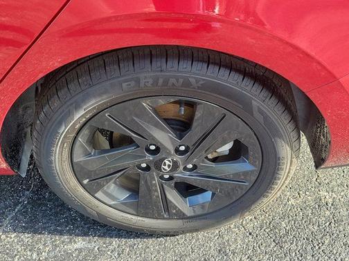 Scarlet Red Pearl 2021 Hyundai ELANTRA SEL