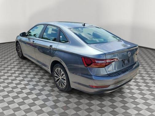 Platinum Gray Metallic 2019 Volkswagen Jetta 1.4T SE