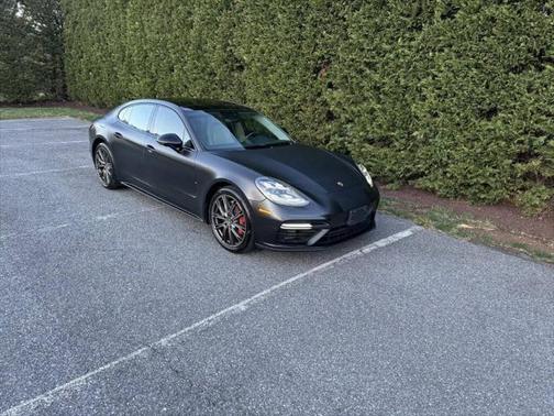 2018 Porsche Panamera Turbo