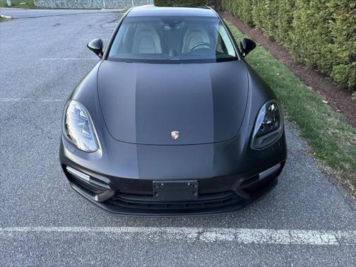 2018 Porsche Panamera Turbo