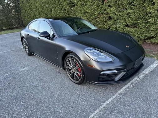 2018 Porsche Panamera Turbo