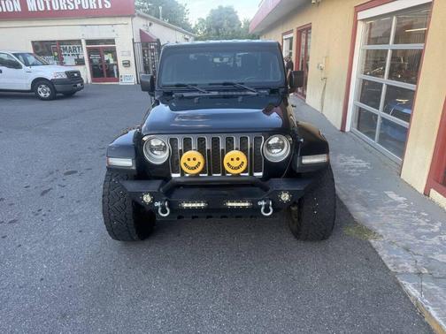 2021 Jeep Gladiator Overland