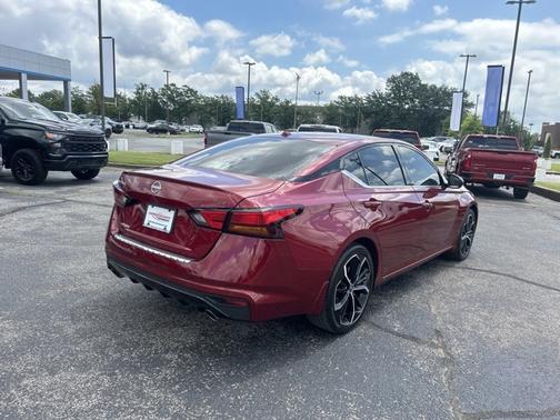 2023 Nissan Altima 2.5 SR
