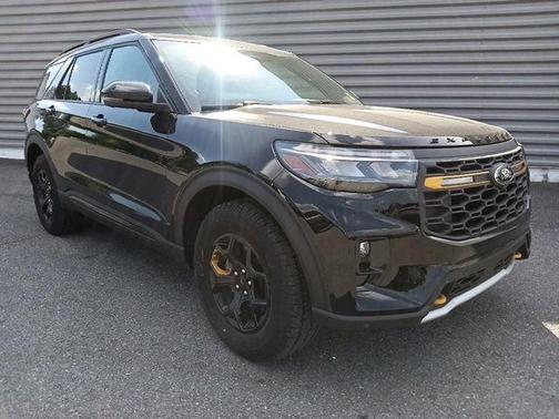 Agate Black Metallic 2026 Ford Explorer Tremor