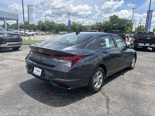2021 Hyundai Elantra SE