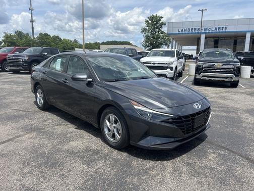 2021 Hyundai Elantra SE