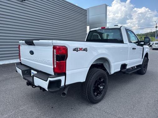 2025 Ford F-350 XL