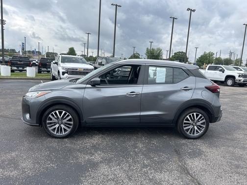 2021 Nissan Kicks SV