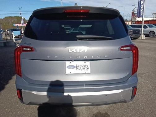 2023 Kia Telluride LX