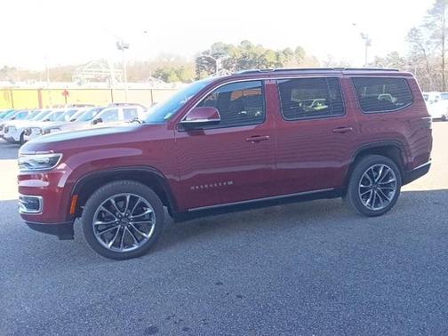 2022 Jeep Wagoneer Series III 4x2