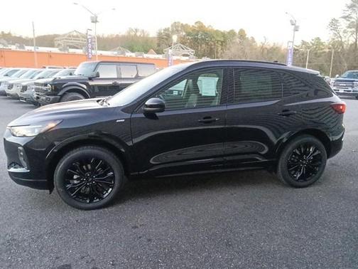 2026 Ford Escape ST-Line Elite