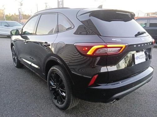 2026 Ford Escape ST-Line Elite