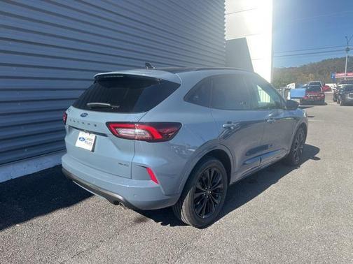 2026 Ford Escape ST-Line Elite