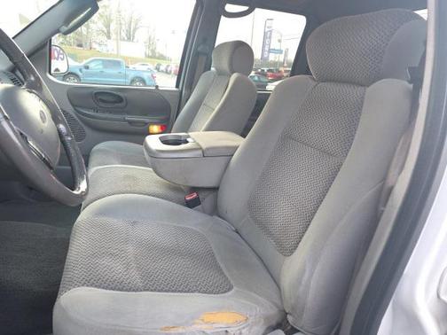 2002 Ford F-150 XLT SuperCrew