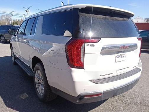 2024 GMC Yukon XL SLT