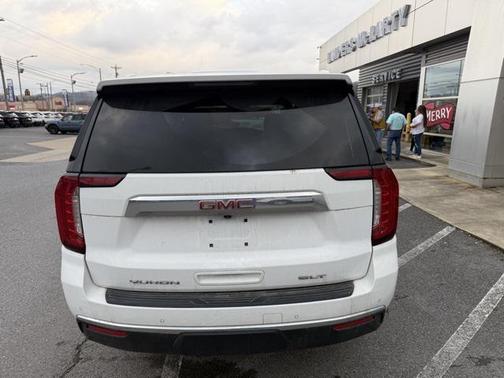 2024 GMC Yukon XL SLT